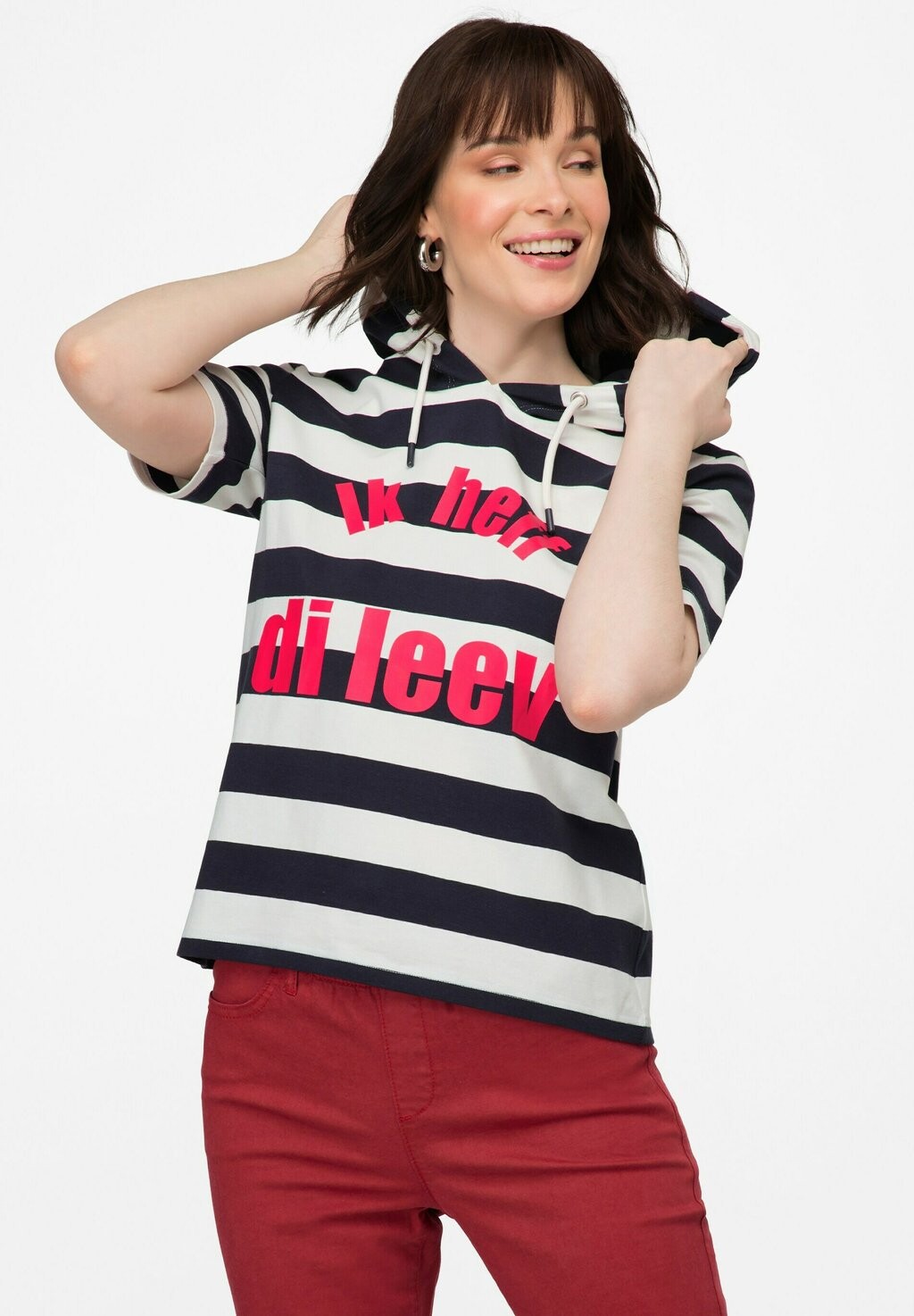 Футболка с принтом LAURASØN, цвет marine
Футболка с принтом LAURASØN, цвет marine