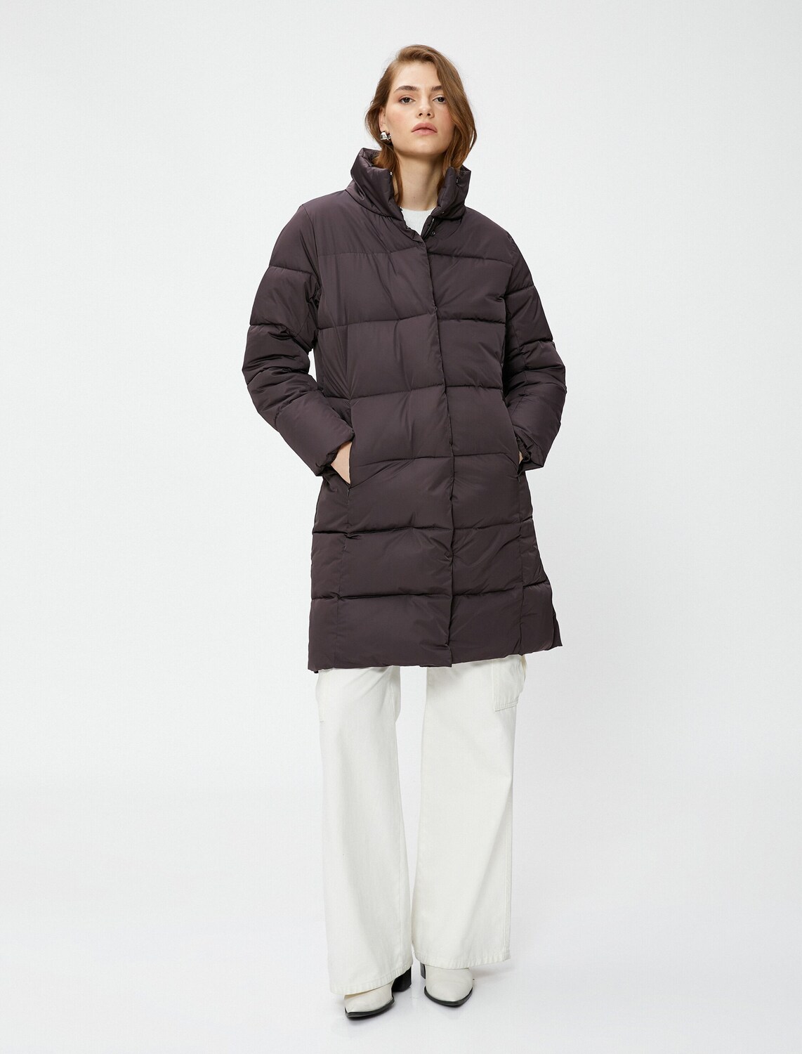 Koton Зимнее пальто в цвете баклажан
Koton Зимнее пальто в цвете баклажан