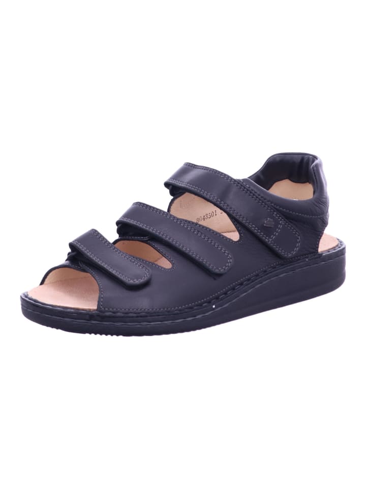Черные сандалии Finn Comfort
Черные сандалии Finn Comfort