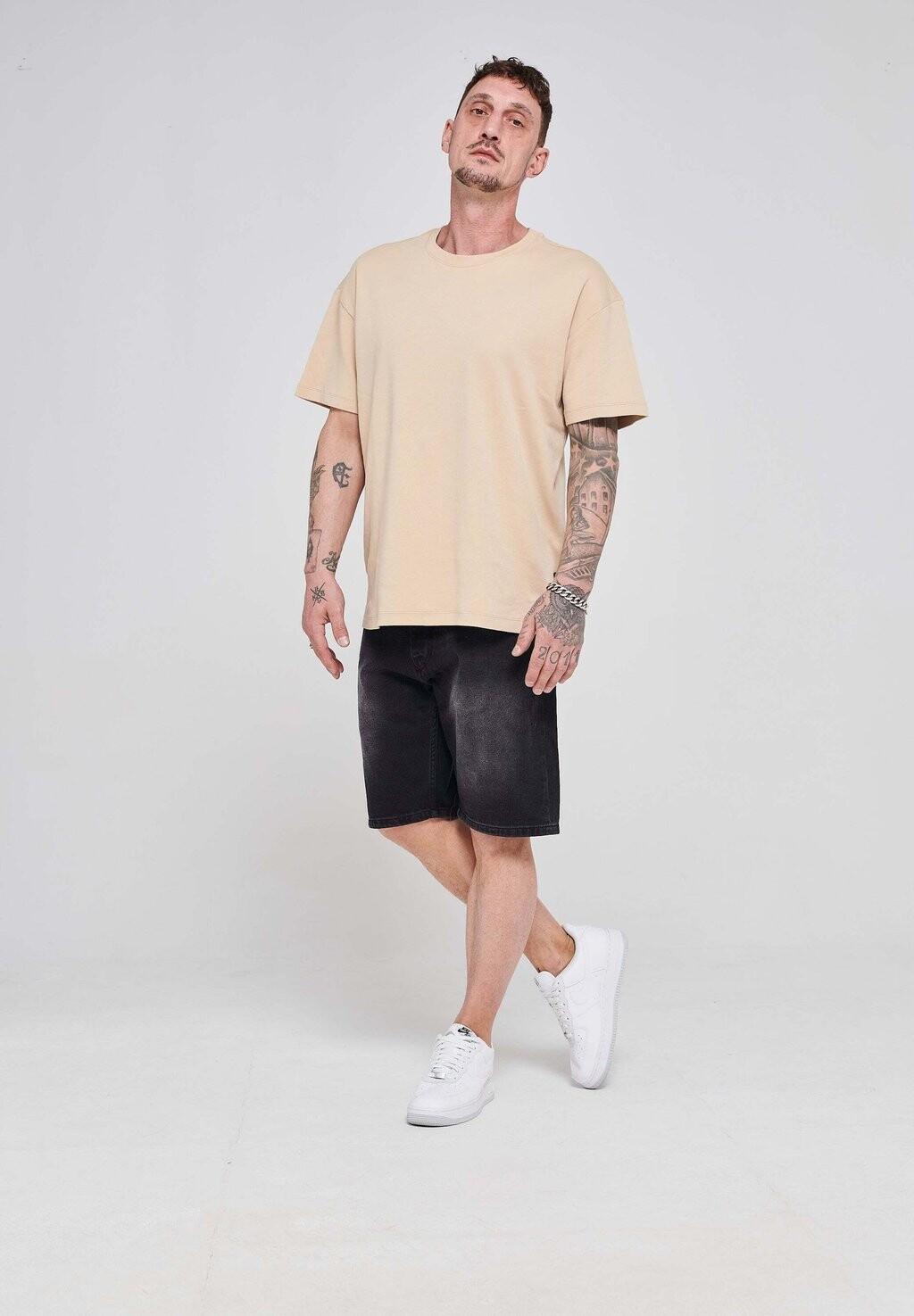 Джинсовые шорты 2Y, цвет Black
Джинсовые шорты 2Y, цвет Black