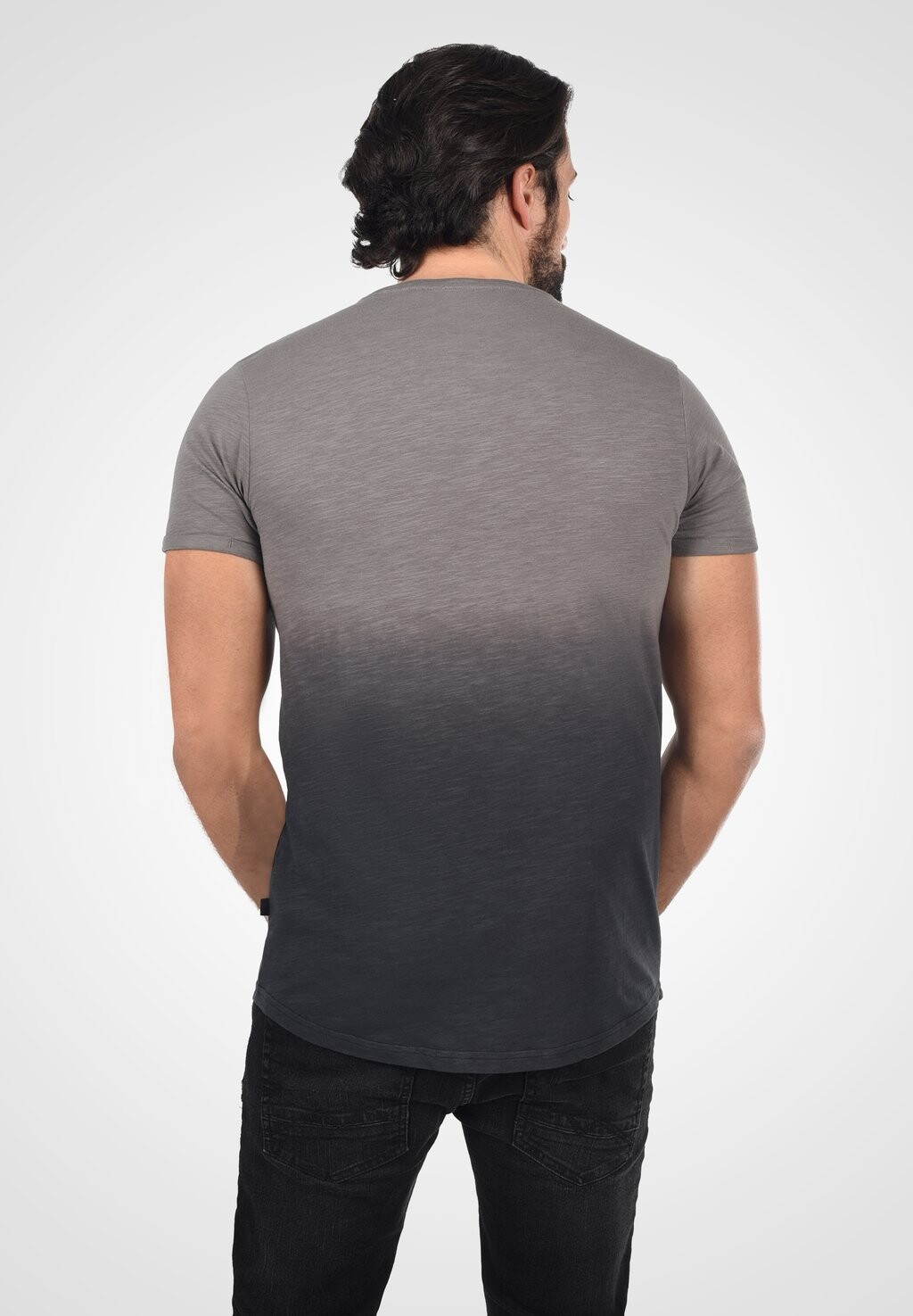 Базовая футболка Solid, цвет Czarny
Базовая футболка Solid, цвет Czarny