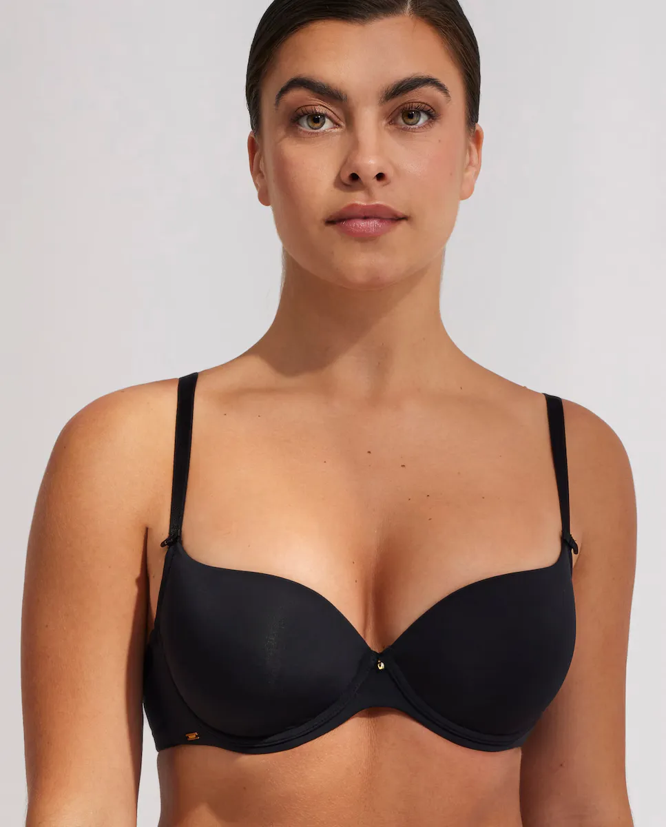 Формирующий бюстгальтер с пеной Selmark, черный
Формирующий бюстгальтер с пеной Selmark, черный