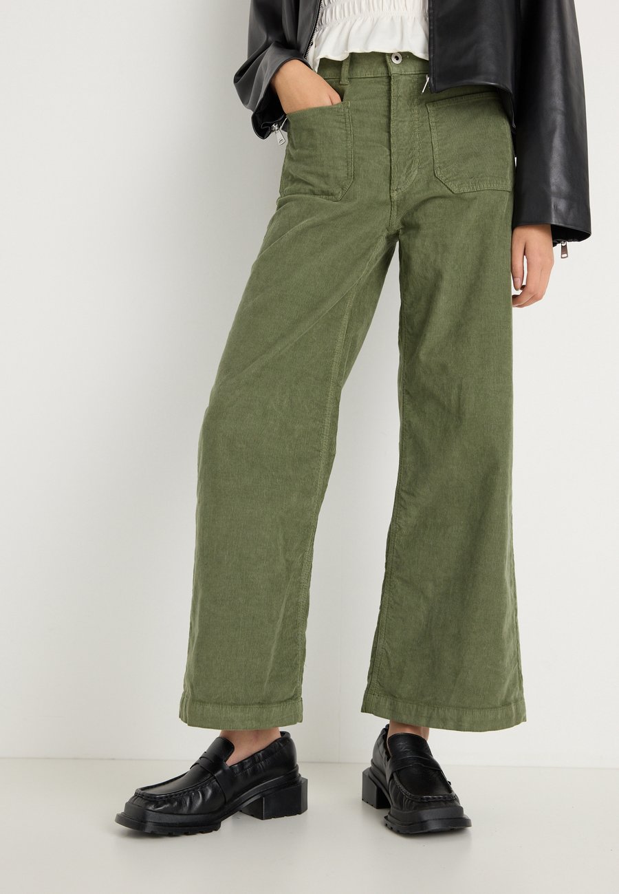 Брюки Pepe Jeans CELIA, Khaki
Брюки Pepe Jeans CELIA, Khaki