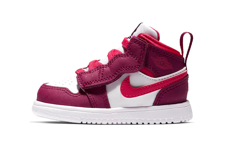 Сандалии Air Jordan 1 Toddler Shoes Baby
Сандалии Air Jordan 1 Toddler Shoes Baby