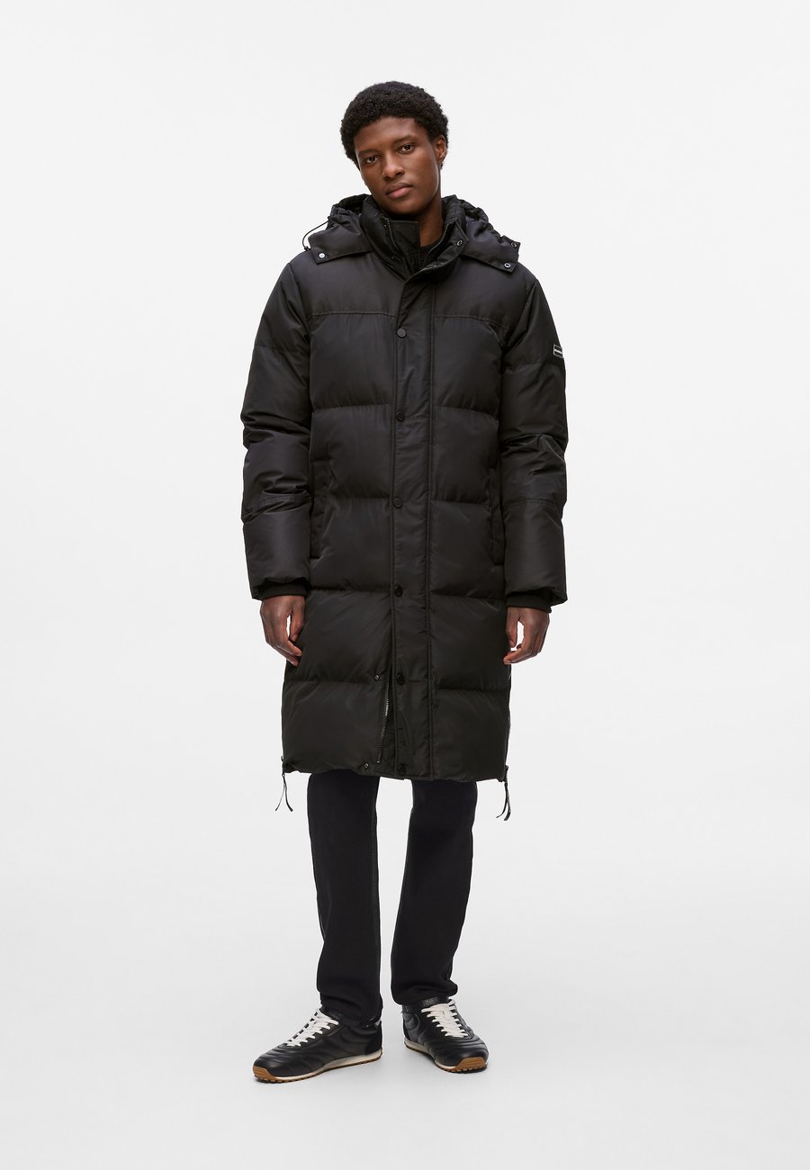 Пальто KARL LAGERFELD PUFFER, Black
Пальто KARL LAGERFELD PUFFER, Black
