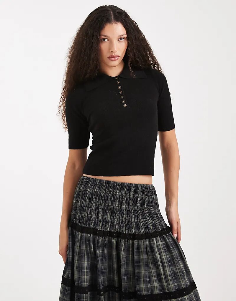 Поло Vero Moda из структурированного трикотажа с рукавами 1/2 и пуговицами спереди, черного цвета
Поло Vero Moda из структурированного трикотажа с рукавами 1/2 и пуговицами спереди, черного цвета