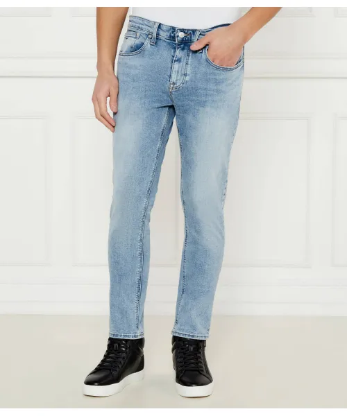 Джинсы Остина Tapered fit Tommy Jeans, синий
Джинсы Остина Tapered fit Tommy Jeans, синий