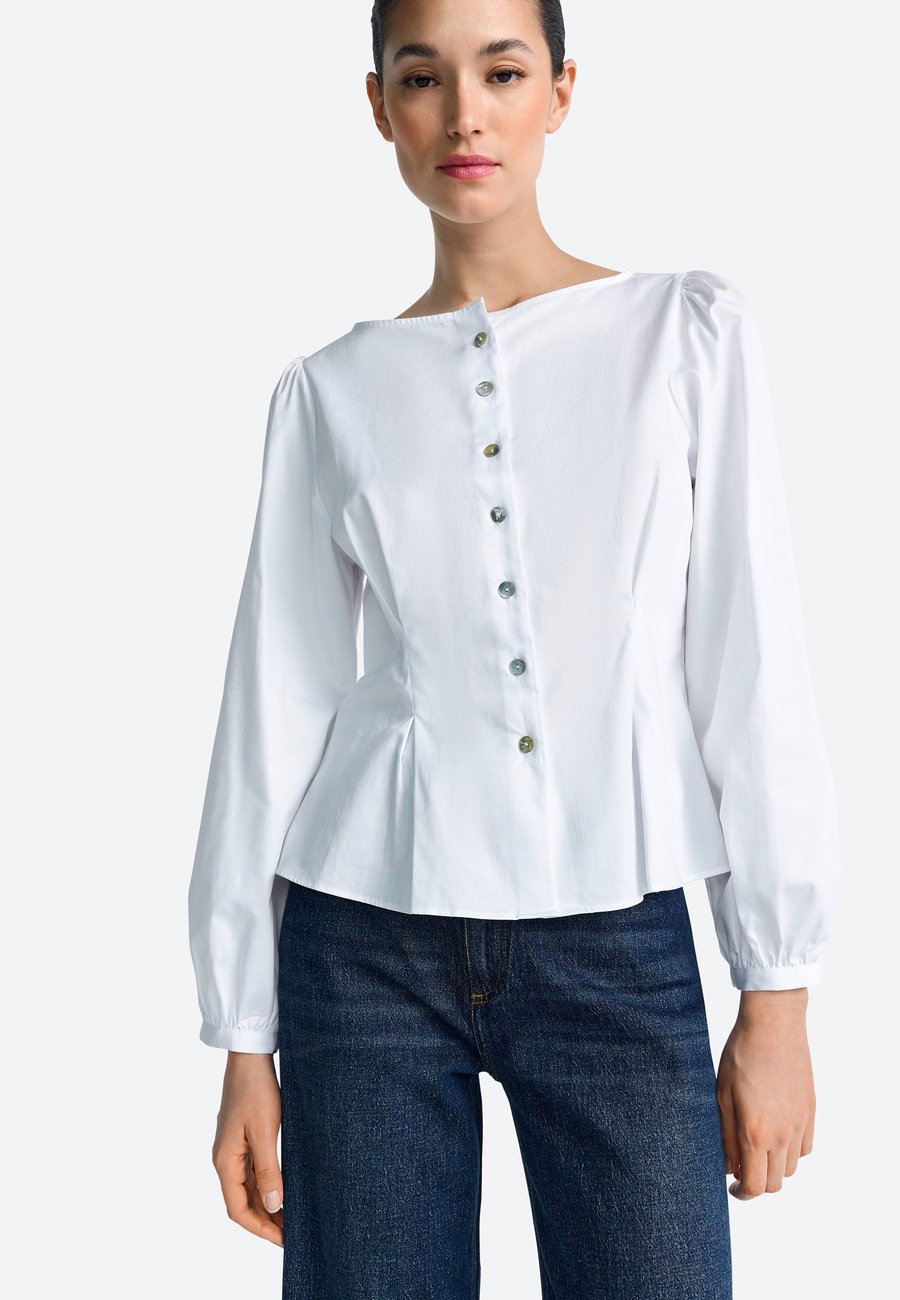 Блуза Rich & Royal Blouse, White
Блуза Rich & Royal Blouse, White