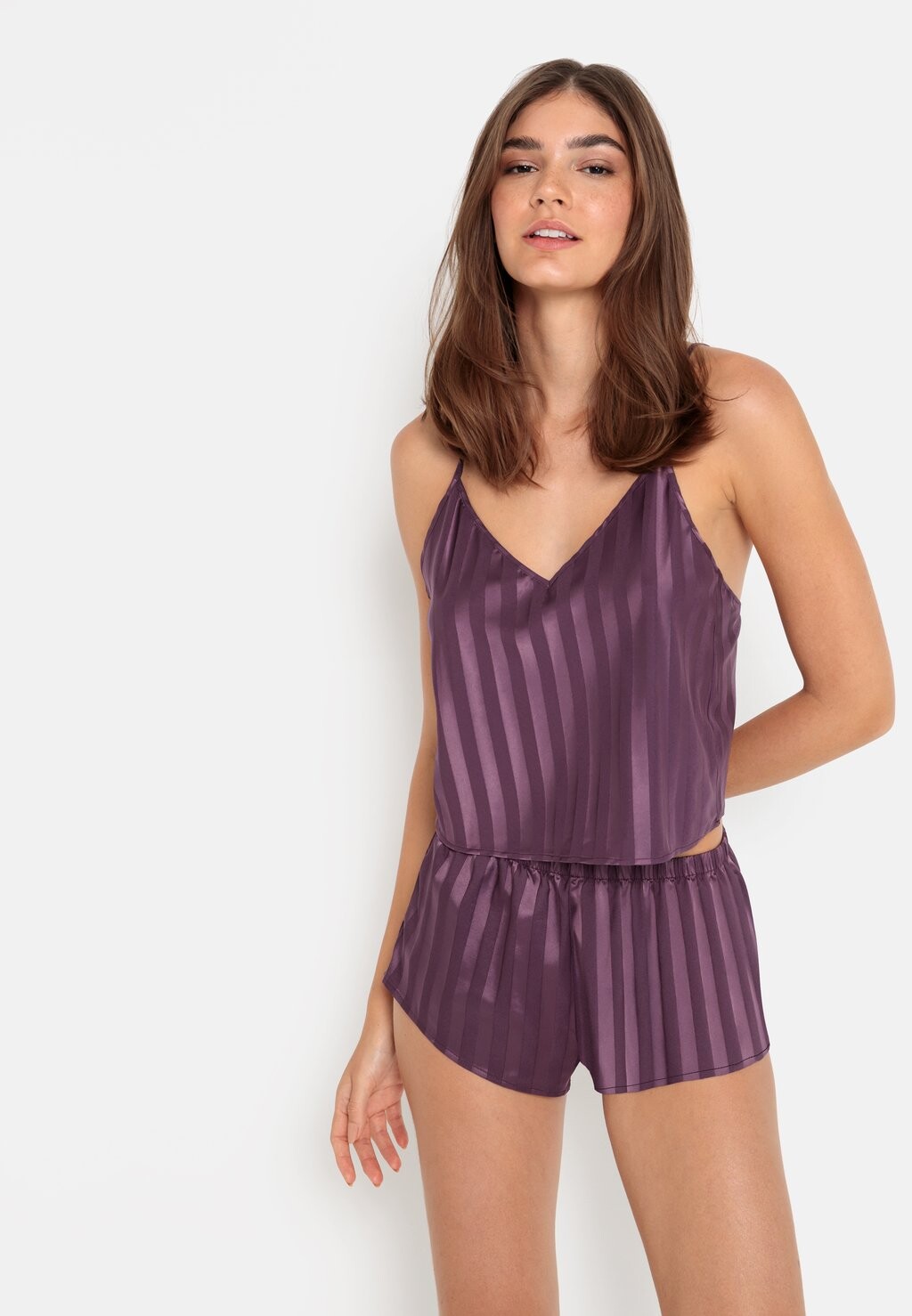 Пижамный комплект SET LASCANA, фиолетовый
Пижамный комплект SET LASCANA, фиолетовый