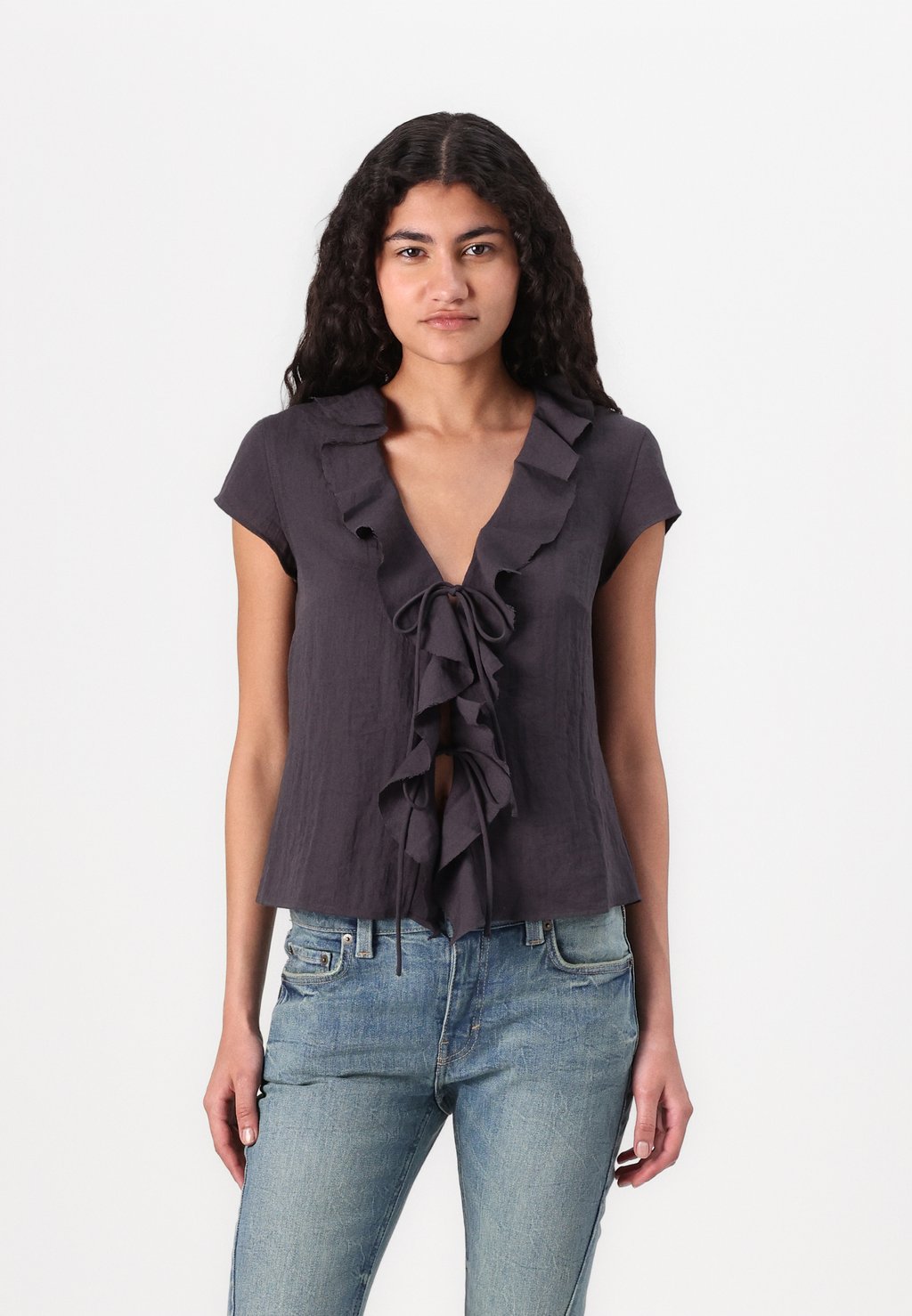 Блуза LIV FRILL Weekday, серый
Блуза LIV FRILL Weekday, серый