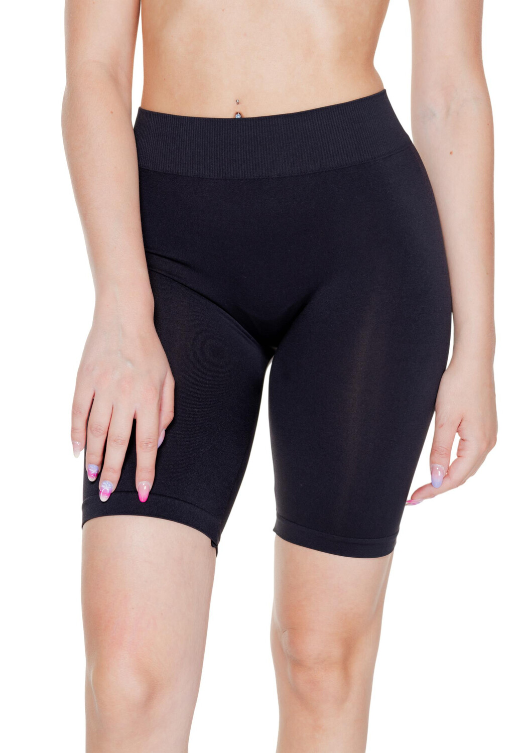 Шорты-велосипедки Vero Moda однотонные, черный
Шорты-велосипедки Vero Moda однотонные, черный