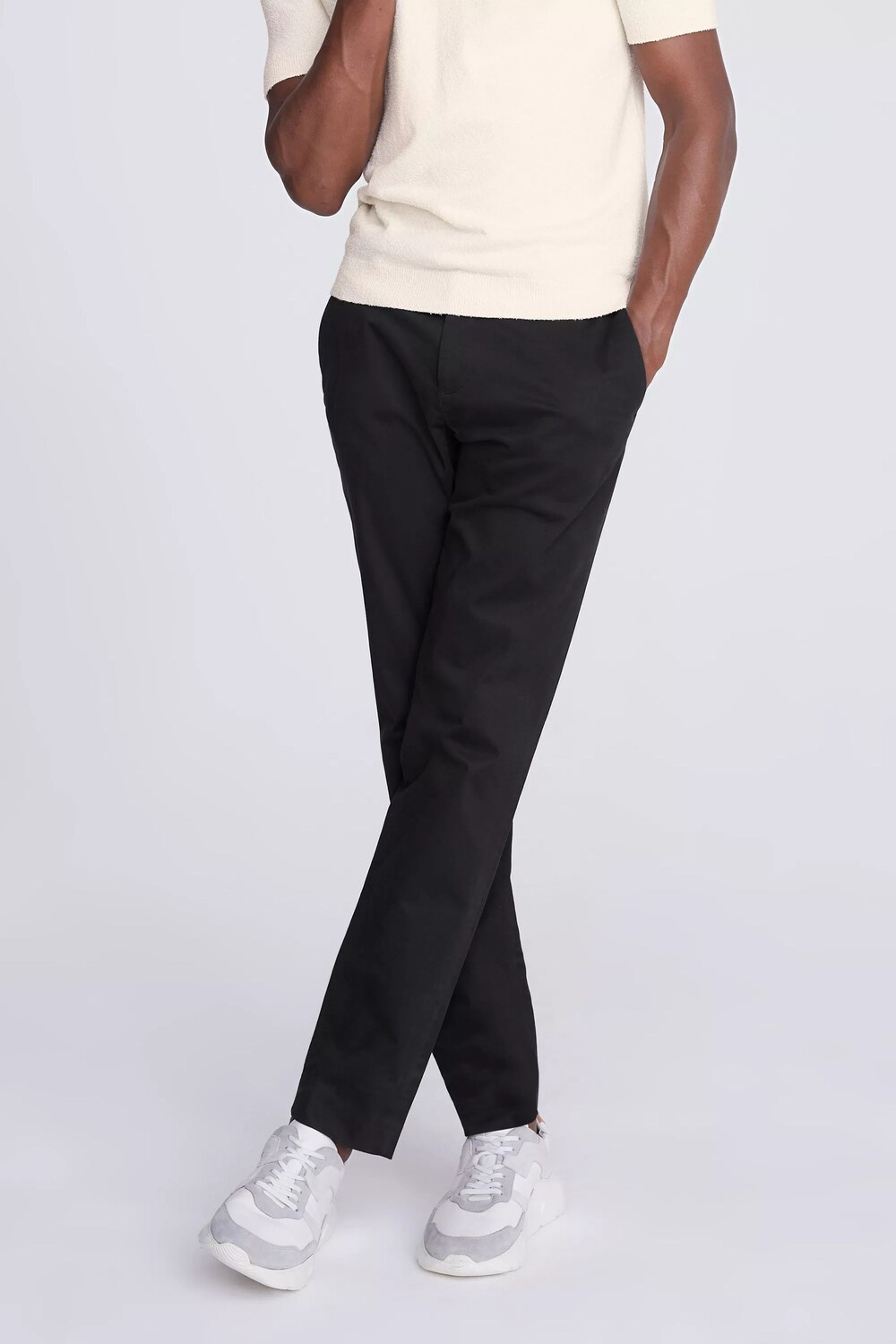 Черные брюки-чиносы приталенного кроя MOSS, черный
Черные брюки-чиносы приталенного кроя MOSS, черный