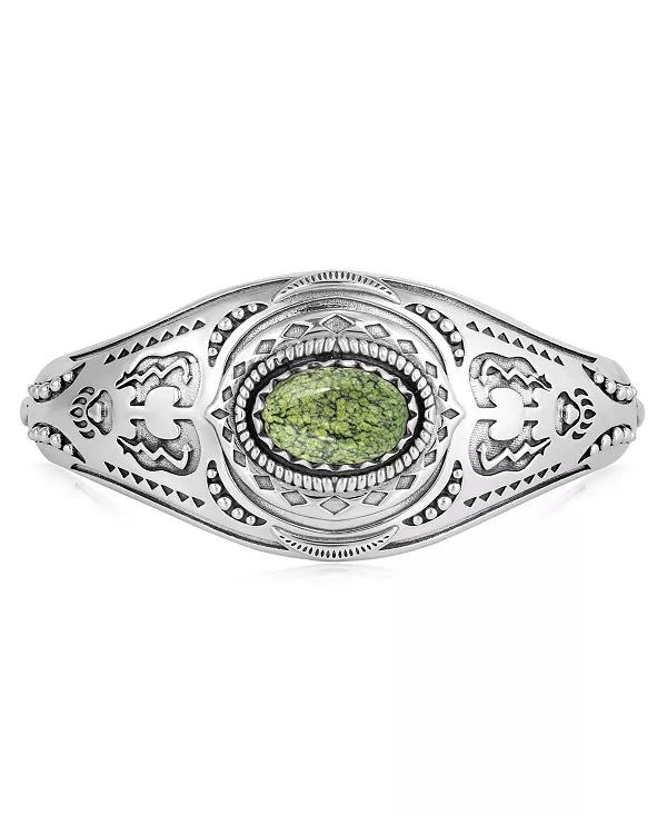 Браслет-Манжета из стерлингового серебра с овальной огранкой в виде медведя-змеевика, размер S American West Jewelry, green
Браслет-Манжета из стерлингового серебра с овальной огранкой в виде медведя-змеевика, размер S American West Jewelry, green