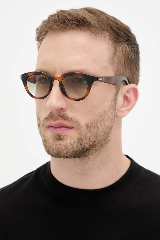 Солнцезащитные очки Gucci, коричневый
Солнцезащитные очки Gucci, коричневый
