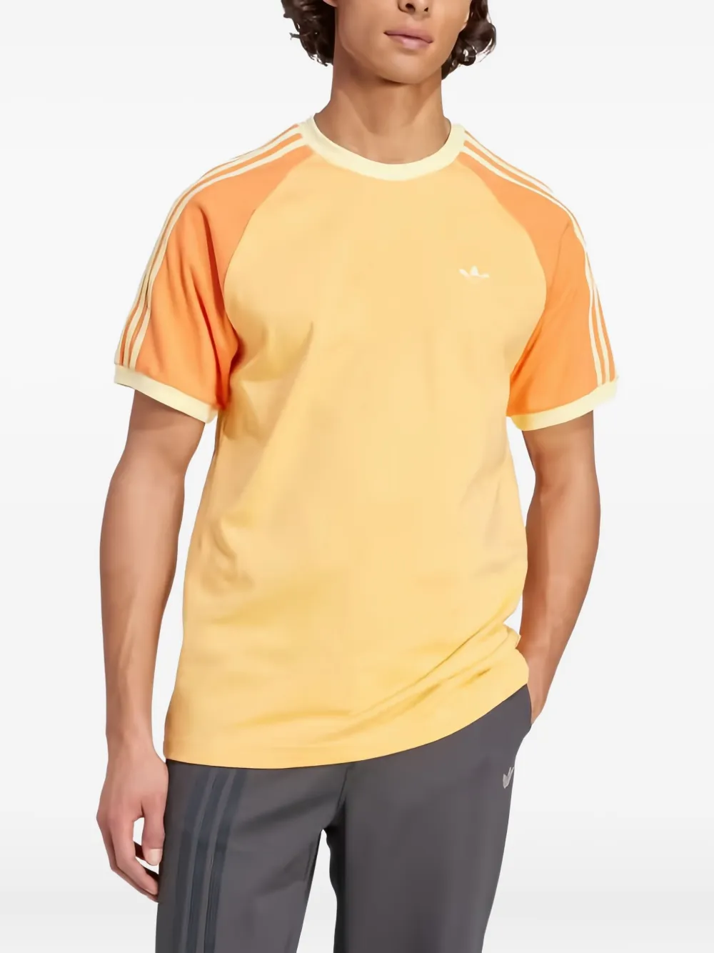 Футболка Cali с рукавами реглан и полосками Adidas, желтый
Футболка Cali с рукавами реглан и полосками Adidas, желтый