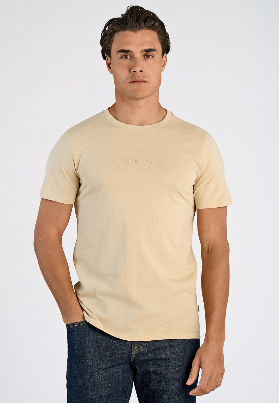 Футболка Lindbergh TEE S/S, Sand Storm/Sand, Синий, Футболка Lindbergh TEE S/S, Sand Storm/Sand
Футболка Lindbergh TEE S/S, Sand Storm/Sand, Синий, Футболка Lindbergh TEE S/S, Sand Storm/Sand