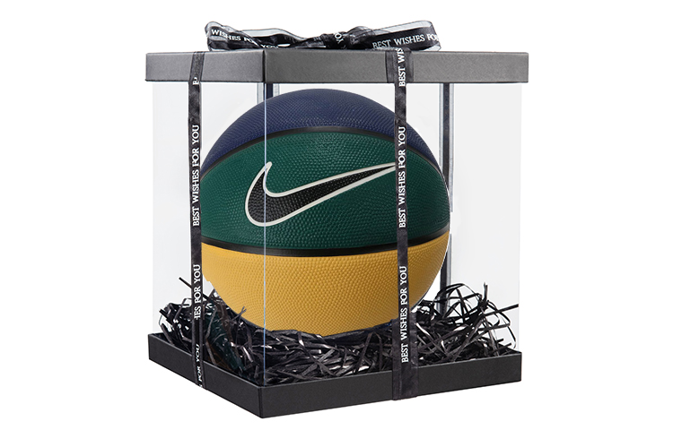 Баскетбольный мяч Nike
Баскетбольный мяч Nike