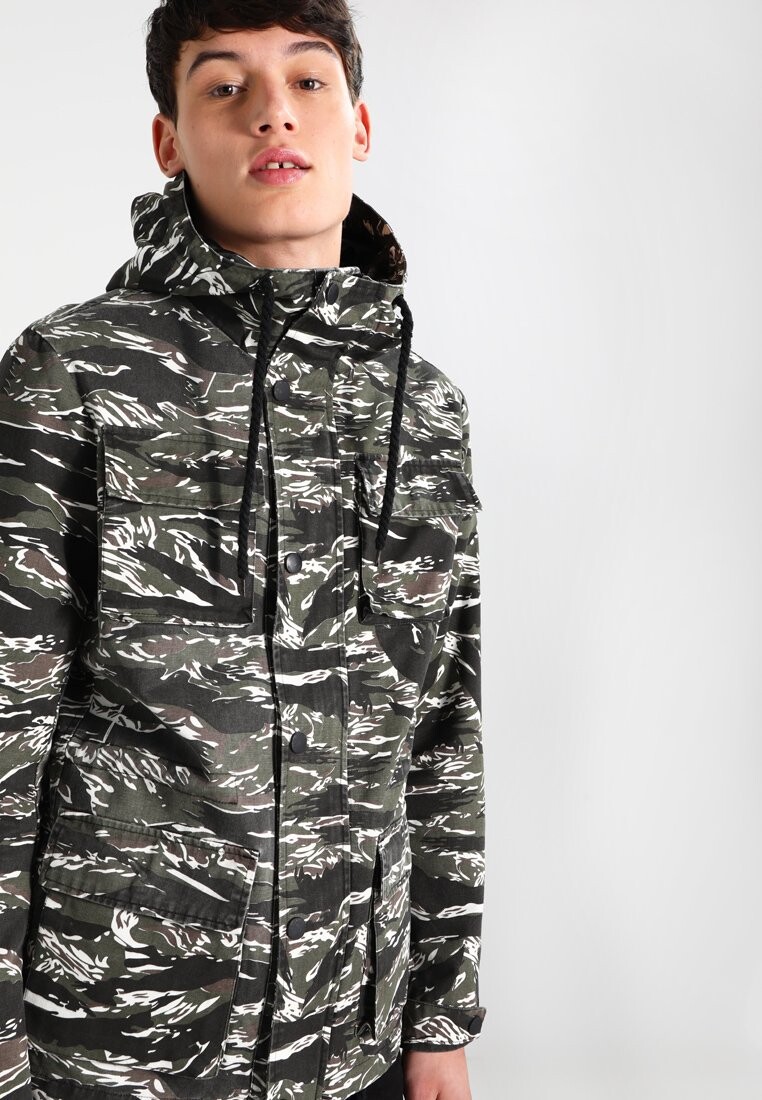 Ветровка Urban Classics ARMY TIGER CAMO, цвет olive/black/white, Белый, Ветровка Urban Classics ARMY TIGER CAMO, цвет olive/black/white
Ветровка Urban Classics ARMY TIGER CAMO, цвет olive/black/white, Белый, Ветровка Urban Classics ARMY TIGER CAMO, цвет olive/black/white