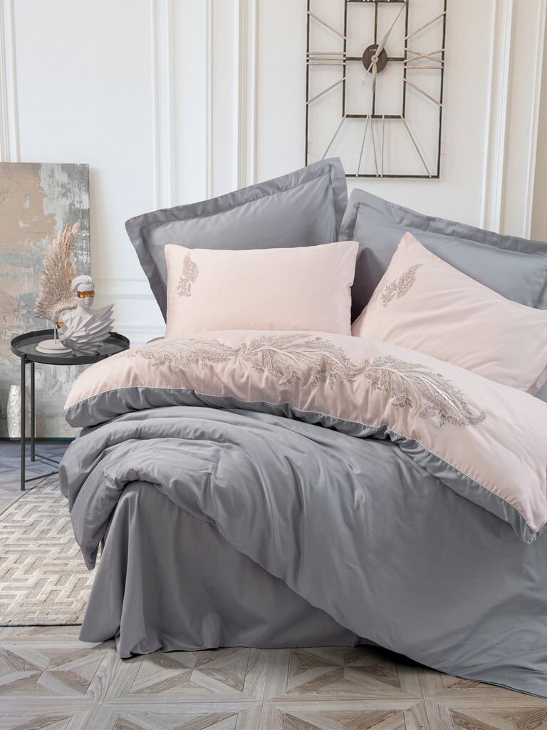 L'Essentiel Linge de Maison, Sheen - Grey, комплект двойных пододеяльников из сатина, серый, 100 % хлопковый сатин, 200 x 220 см
L'Essentiel Linge de Maison, Sheen - Grey, комплект двойных пододеяльников из сатина, серый, 100 % хлопковый сатин, 200 x 220 см