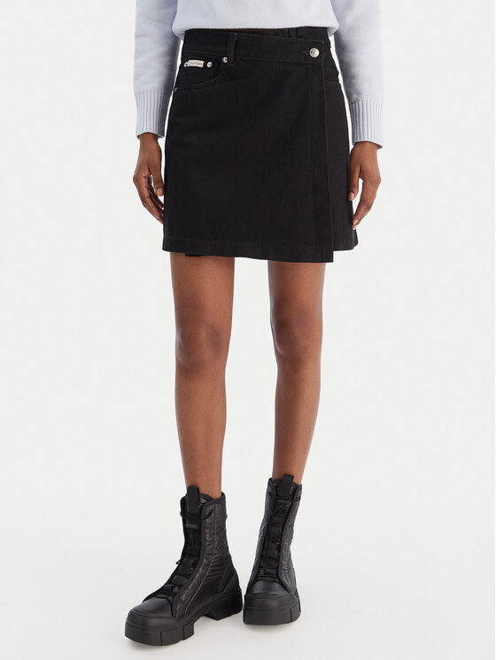 Джинсовая юбка regular fit LV047D777G Calvin Klein Jeans, черный
Джинсовая юбка regular fit LV047D777G Calvin Klein Jeans, черный