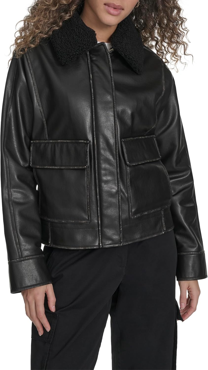 Женская куртка-авиатор Levi's из искусственной кожи со съемным воротником из шерпы, Black
Женская куртка-авиатор Levi's из искусственной кожи со съемным воротником из шерпы, Black