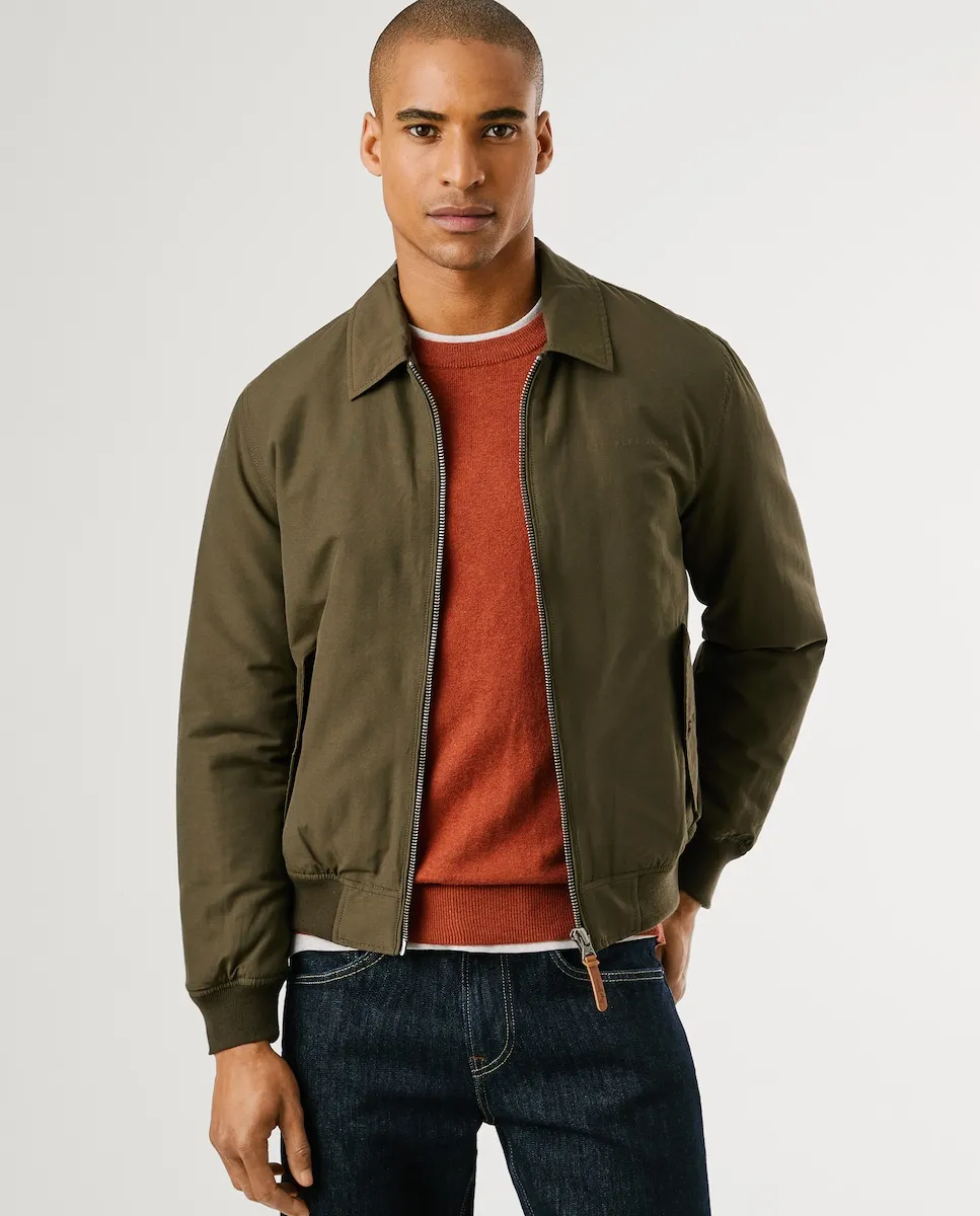 Куртка-бомбер мужская с воротником-стойкой Pepe Jeans, военный зеленый
Куртка-бомбер мужская с воротником-стойкой Pepe Jeans, военный зеленый