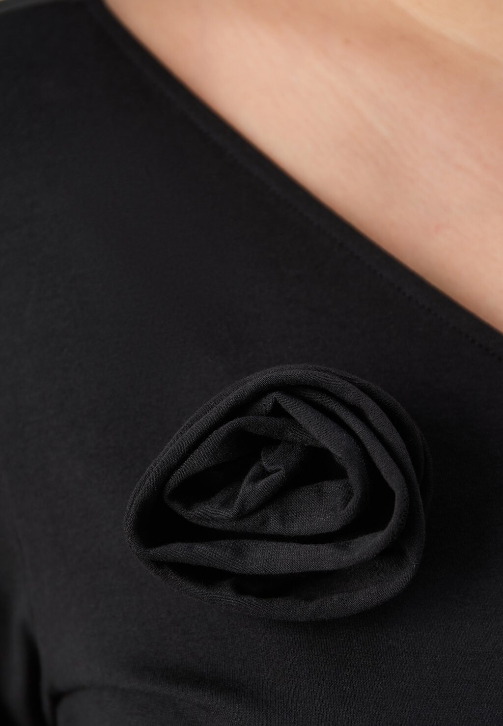 Топ с длинными рукавами CARROYSA ONE SHOULDER 3/4 ONLY Carmakoma, черный
Топ с длинными рукавами CARROYSA ONE SHOULDER 3/4 ONLY Carmakoma, черный