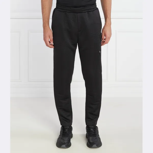 Спортивные брюки стандартного кроя Havion Lotus Boss, черный
Спортивные брюки стандартного кроя Havion Lotus Boss, черный