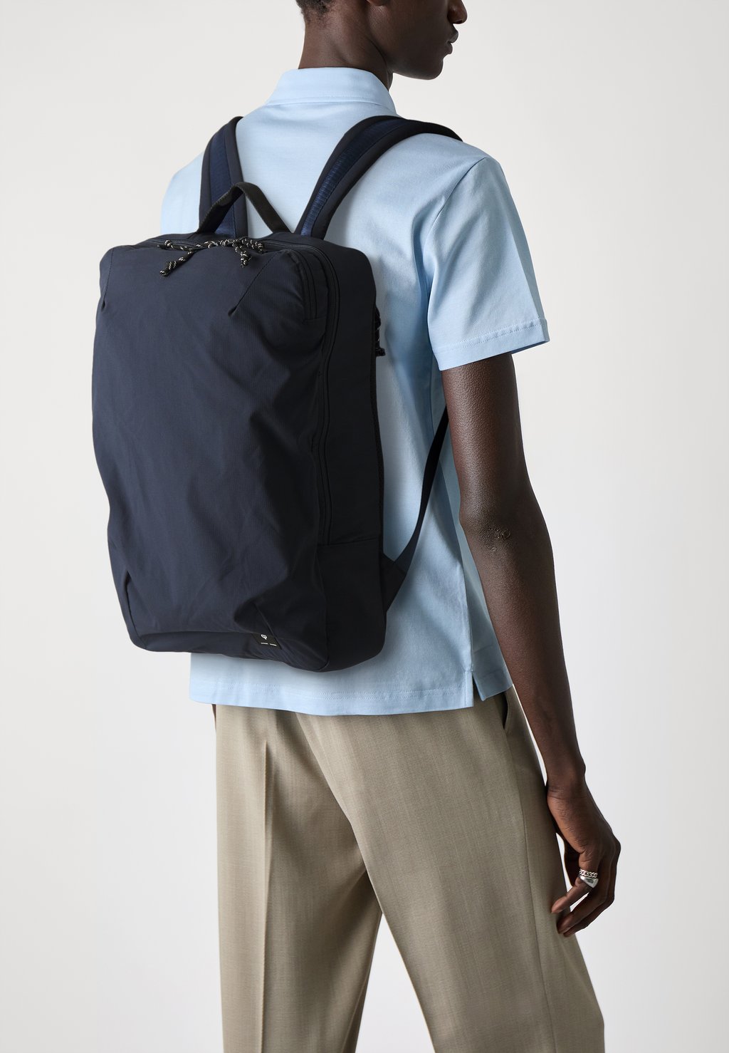 Рюкзак SALUIS Samsøe Samsøe, темно-синий
Рюкзак SALUIS Samsøe Samsøe, темно-синий