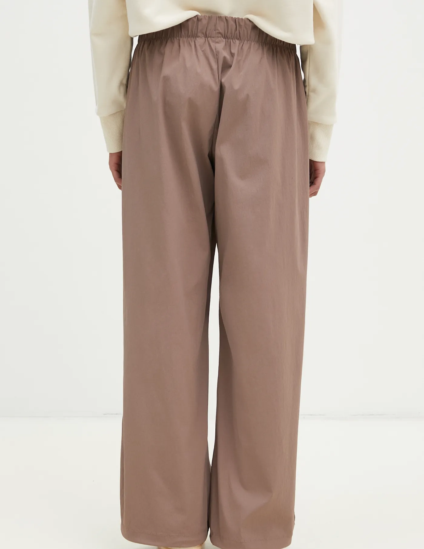 Незаменимые спортивные штаны adidas Originals, коричневый
Незаменимые спортивные штаны adidas Originals, коричневый