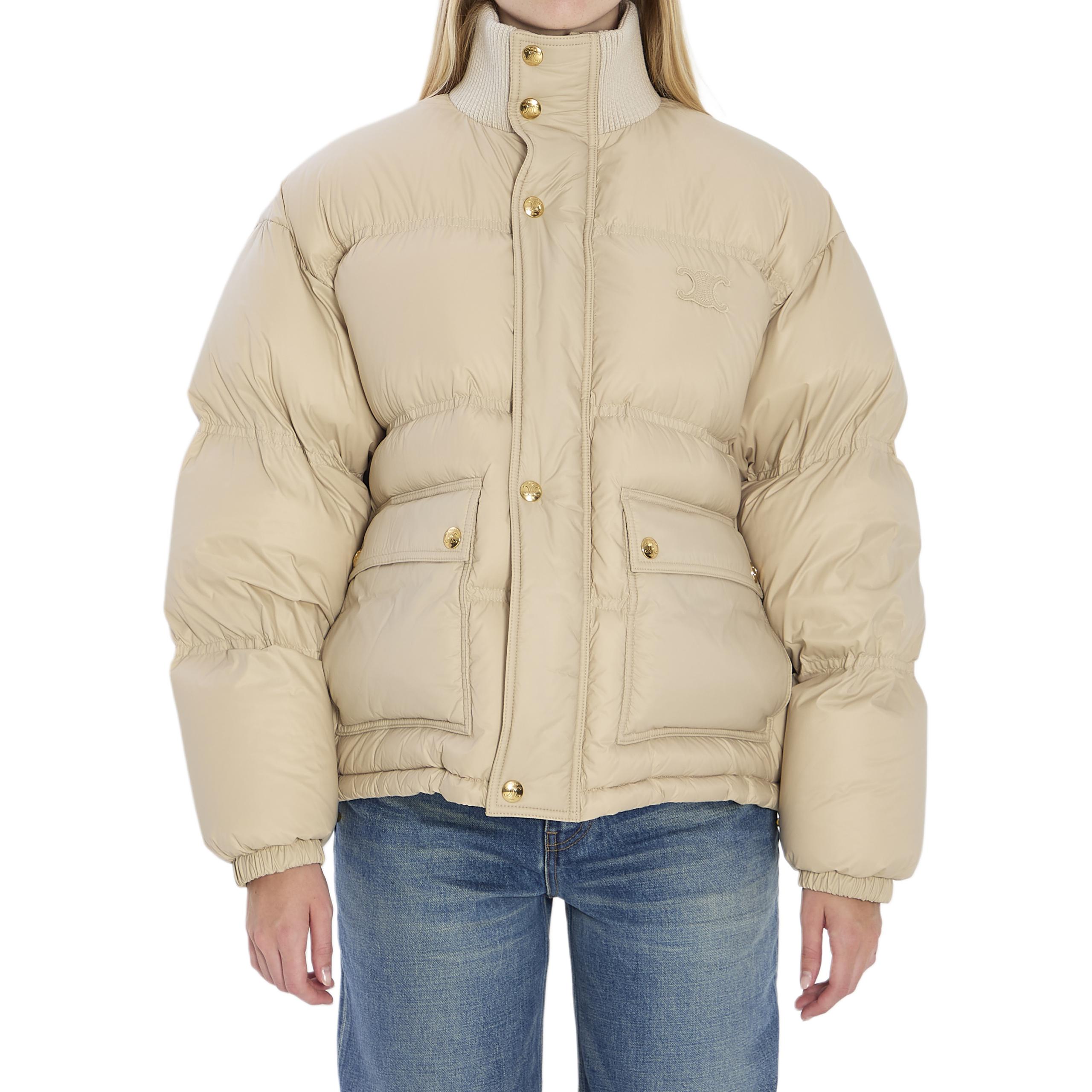 Пуховая куртка FW25 для женщин Celine, бежевый
Пуховая куртка FW25 для женщин Celine, бежевый