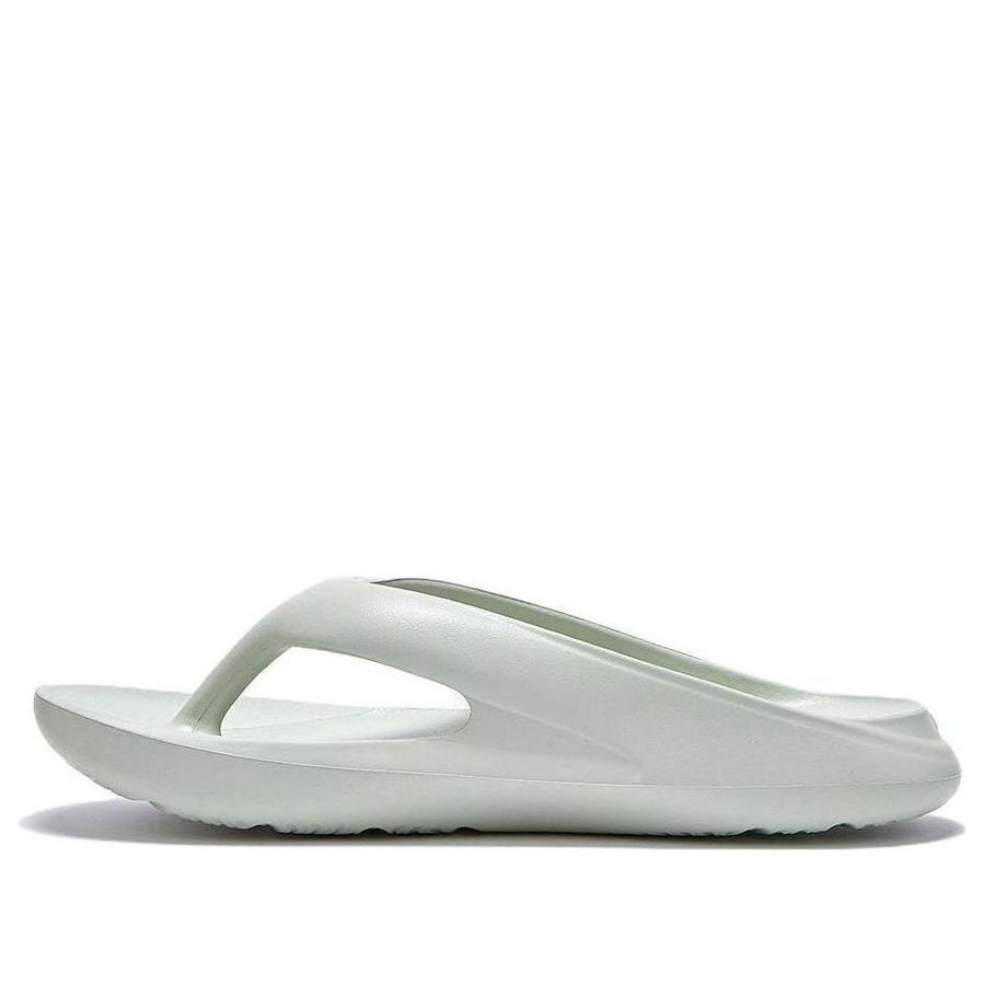 Шлепанцы New Balance NB 5601, зеленый 
Шлепанцы New Balance NB 5601, зеленый