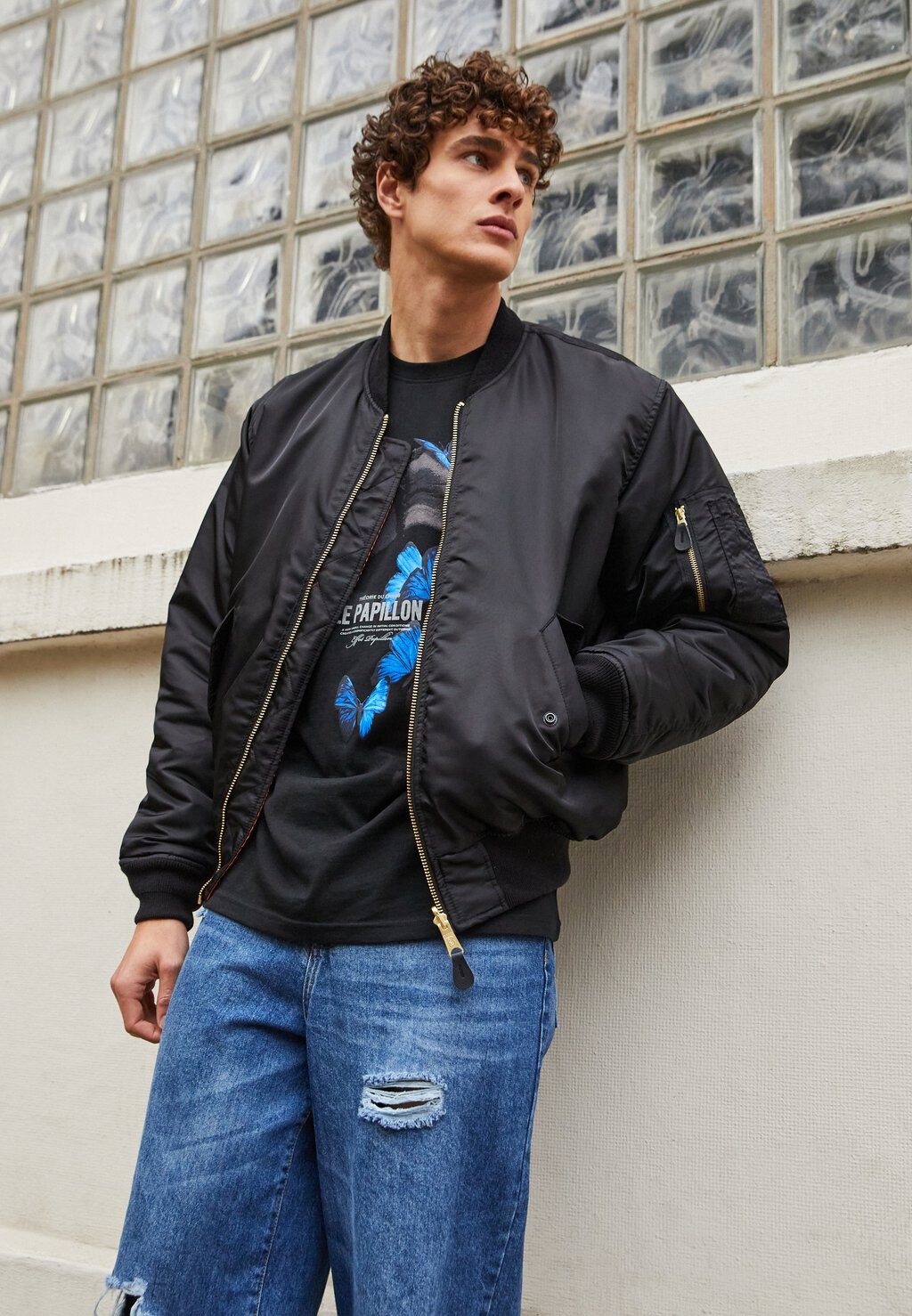 Футболка с принтом Upscale by Mister Tee, черный
Футболка с принтом Upscale by Mister Tee, черный