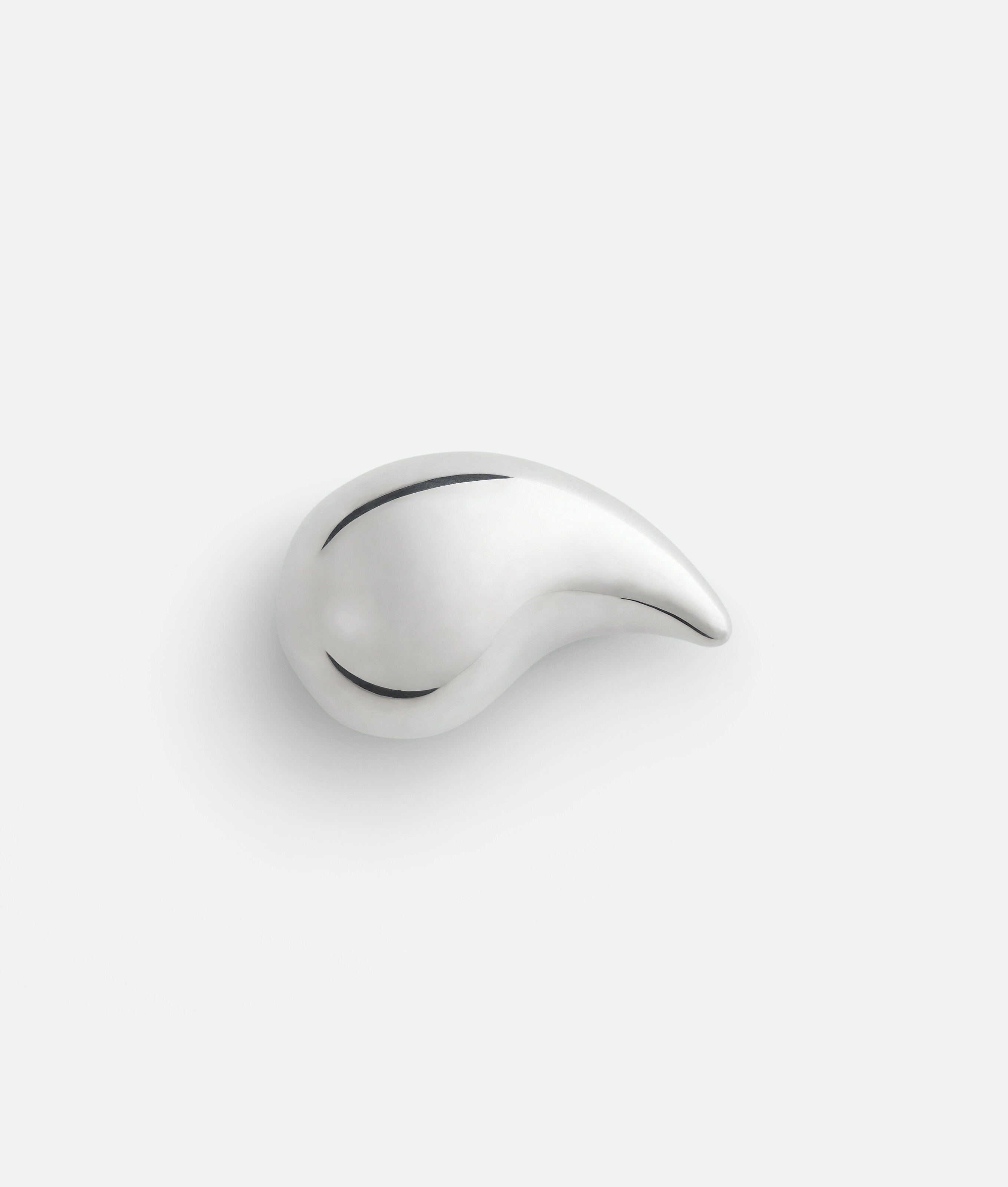 Large drop brooch BOTTEGA VENETA, серебро
Large drop brooch BOTTEGA VENETA, серебро