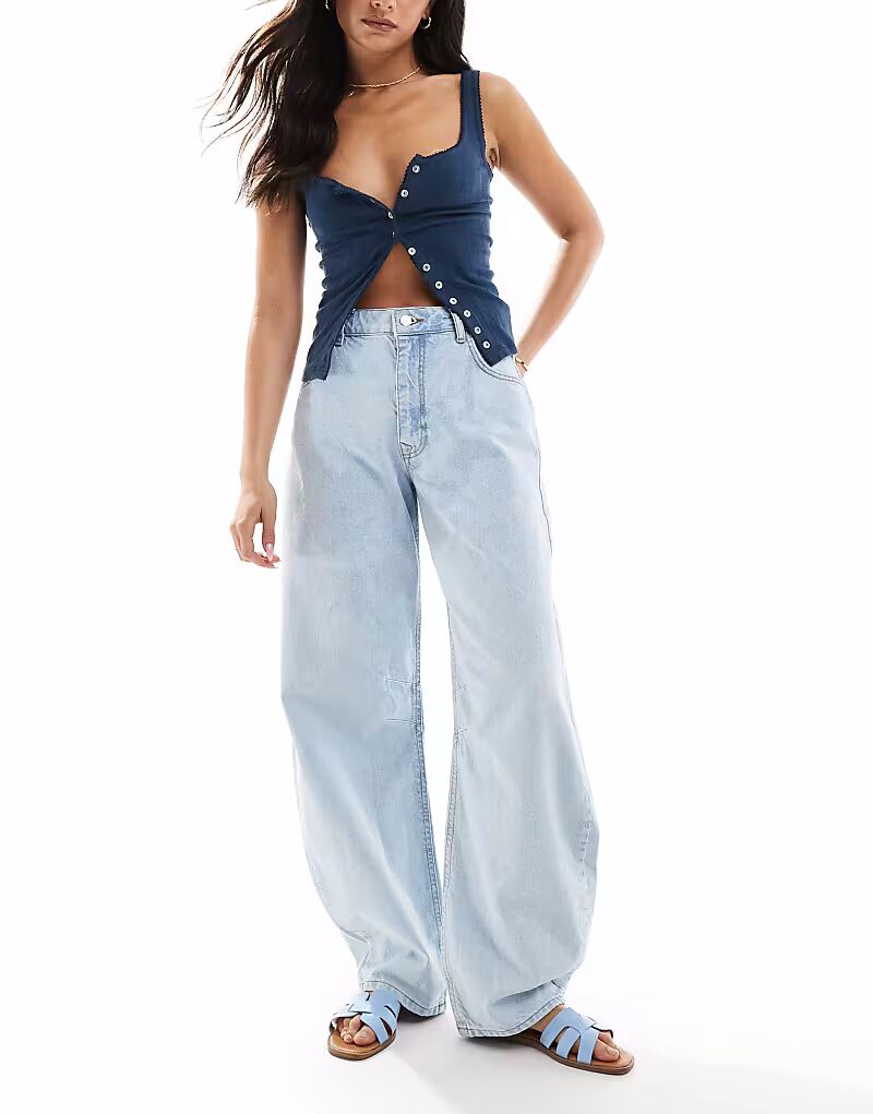 Джинсы Miss Selfridge с бочкообразным кроем, выбеленные
Джинсы Miss Selfridge с бочкообразным кроем, выбеленные