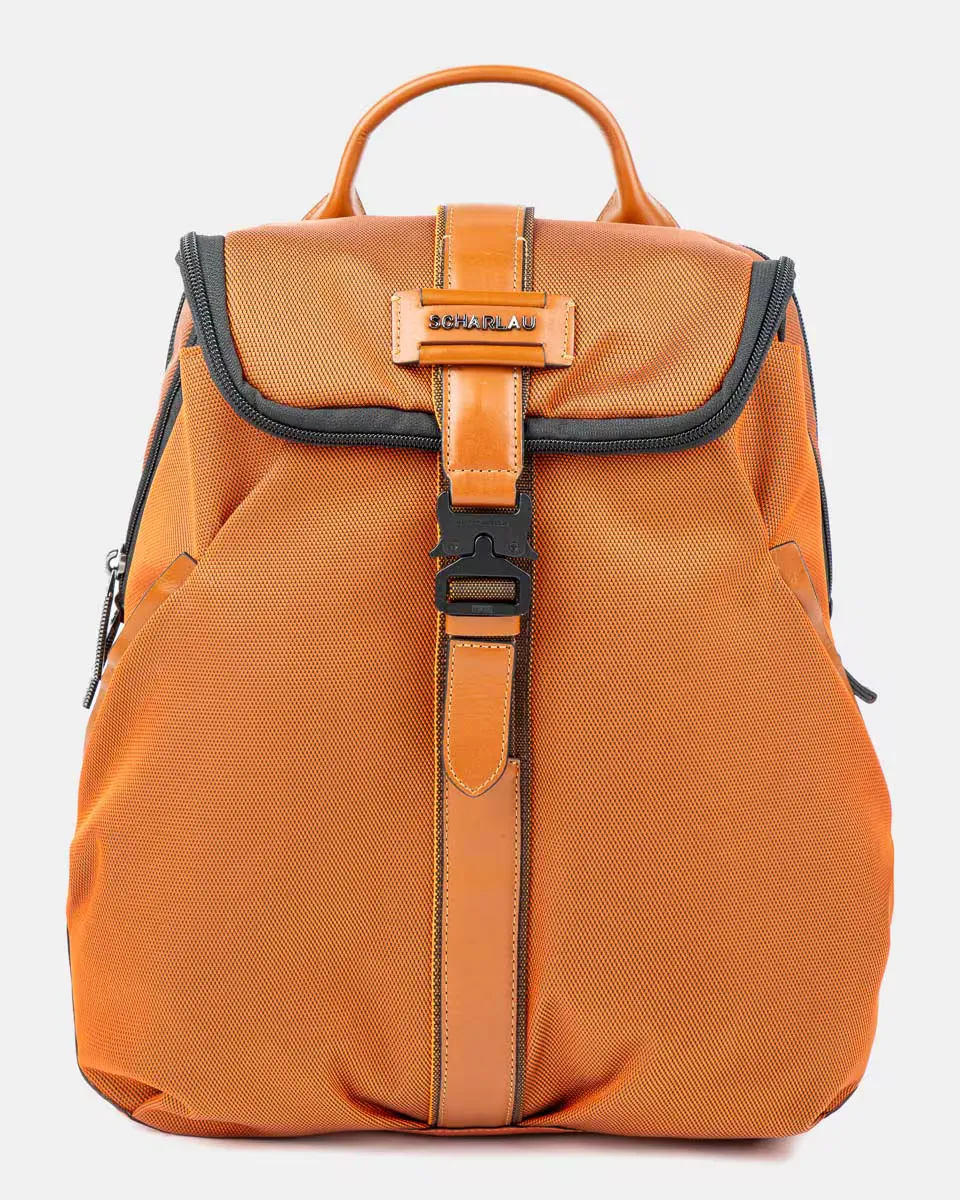 Рюкзак унисекс с оранжевым клапаном Scharlau, оранжевый
Рюкзак унисекс с оранжевым клапаном Scharlau, оранжевый