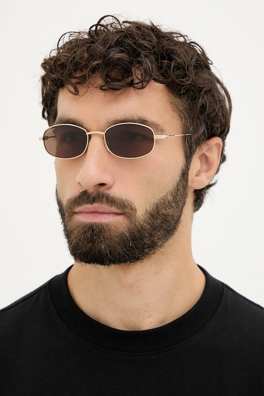 Солнцезащитные очки Gucci, золотой
Солнцезащитные очки Gucci, золотой