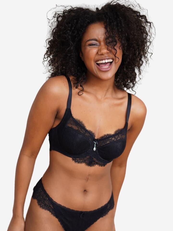 Бюстгальтер на косточках SugarShape, цвет black emilia
Бюстгальтер на косточках SugarShape, цвет black emilia