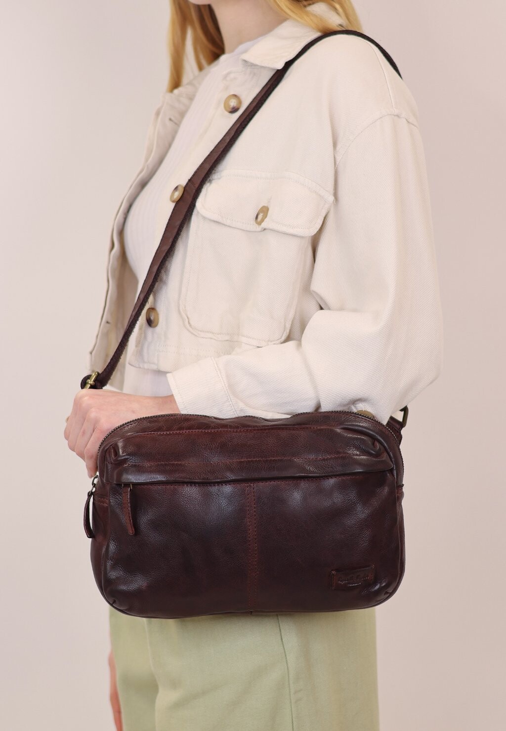 Сумка через плечо AMARA Gusti Leder, цвет dunkelbraun, Коричневый, Сумка через плечо AMARA Gusti Leder, цвет dunkelbraun
Сумка через плечо AMARA Gusti Leder, цвет dunkelbraun, Коричневый, Сумка через плечо AMARA Gusti Leder, цвет dunkelbraun