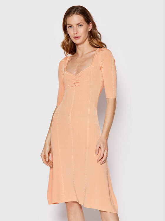 Платье на каждый день расклешенного кроя Guess, оранжевый
Платье на каждый день расклешенного кроя Guess, оранжевый