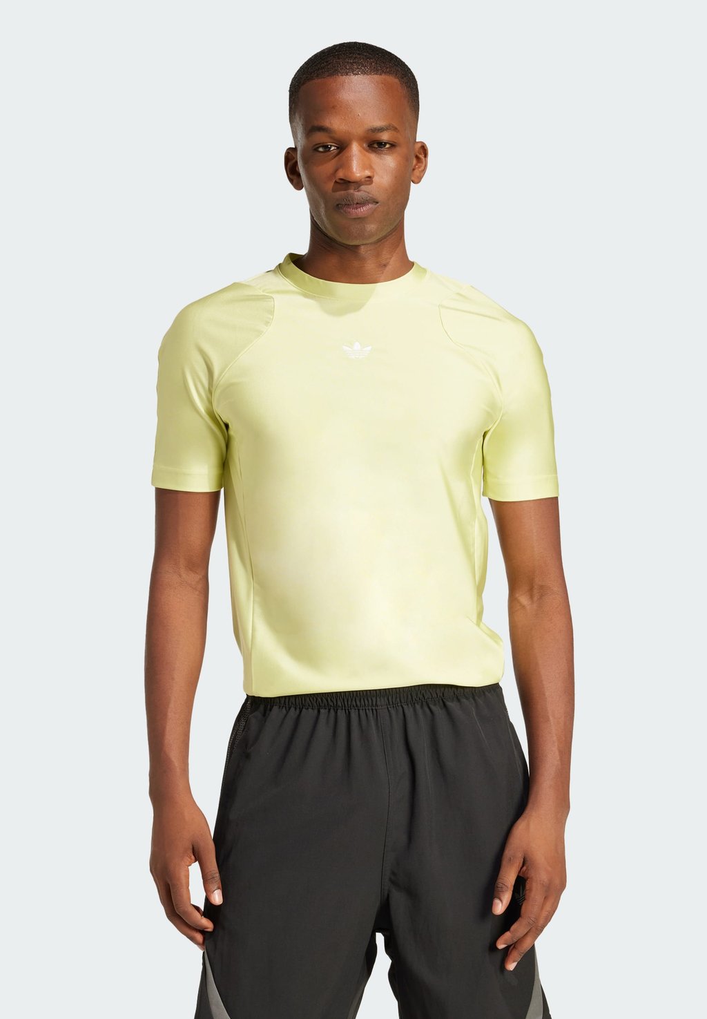 Базовая футболка FASHION CUT LINE Adidas Originals, желтый
Базовая футболка FASHION CUT LINE Adidas Originals, желтый