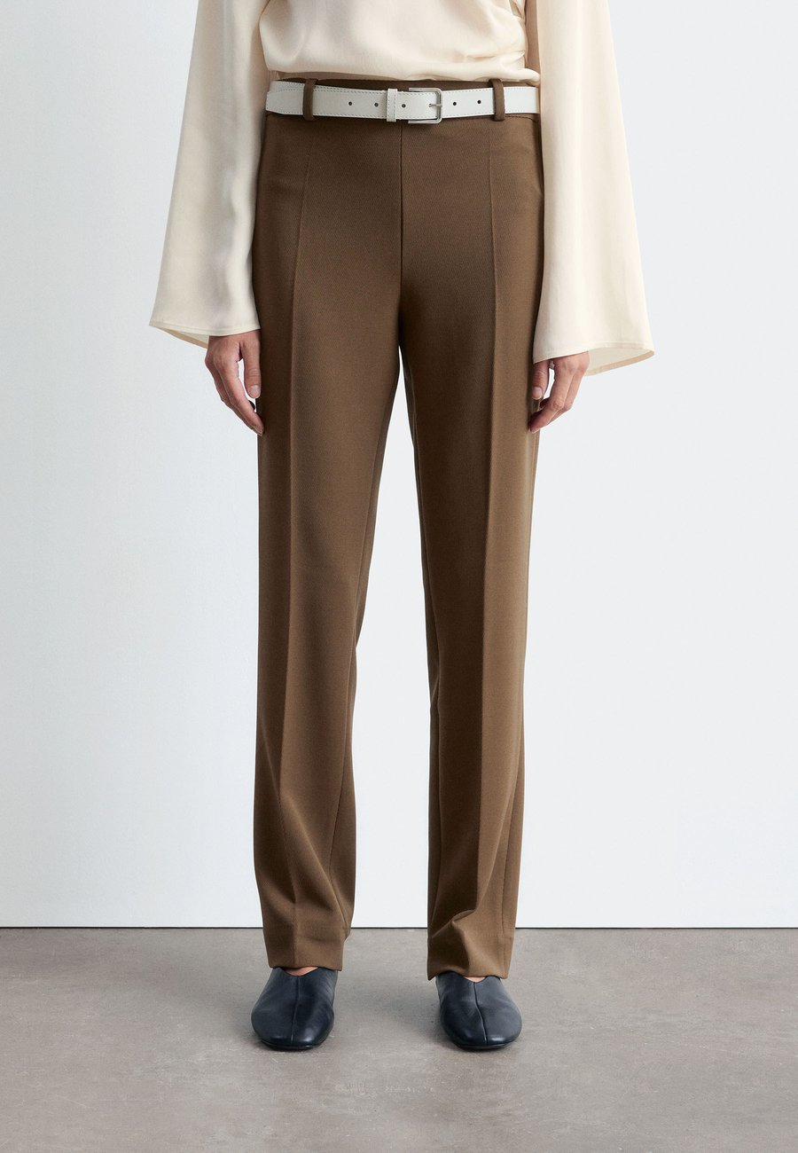 Брюки & other stories PRESS-CREASE, Khaki Brown/Brown
Брюки & other stories PRESS-CREASE, Khaki Brown/Brown