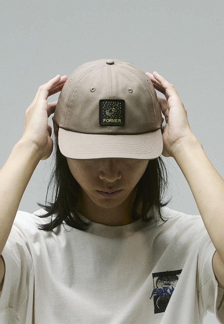 Бейсболка Former BREAK FREE, Khaki/Beige
Бейсболка Former BREAK FREE, Khaki/Beige