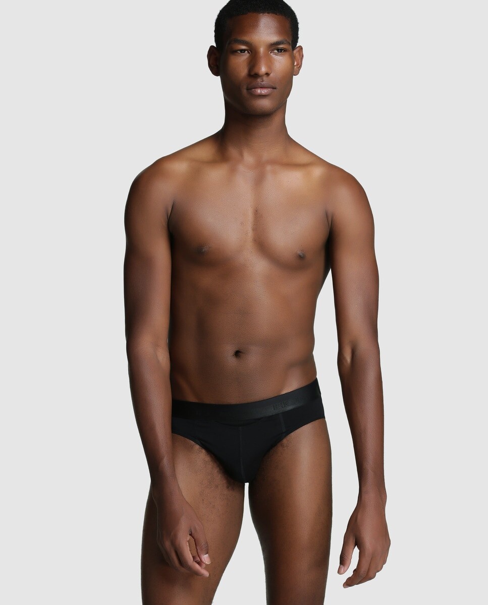 Hom черные мужские трусы Hom, черный
Hom черные мужские трусы Hom, черный