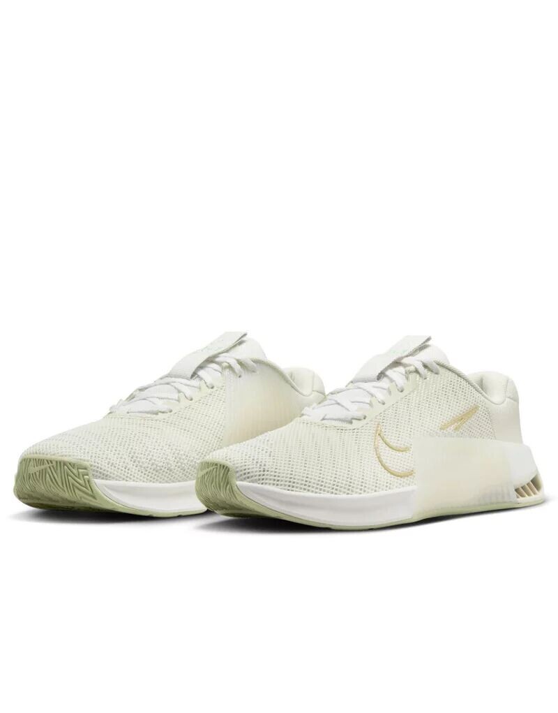 Кроссовки Nike Metcon 9 из морского стекла и золота, Желтый, Кроссовки Nike Metcon 9 из морского стекла и золота
Кроссовки Nike Metcon 9 из морского стекла и золота, Желтый, Кроссовки Nike Metcon 9 из морского стекла и золота