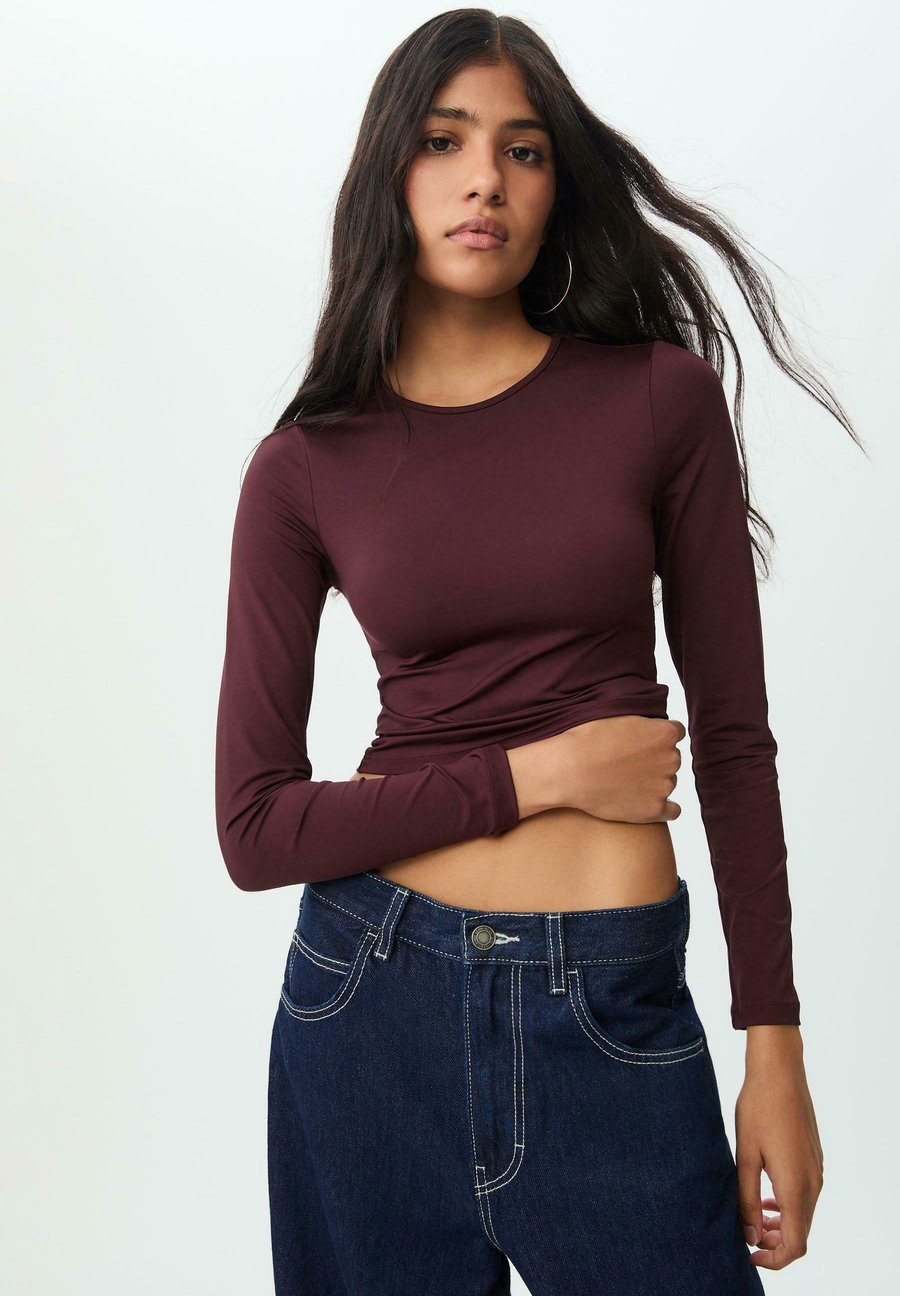 Топ Stradivarius Long sleeved top, Dark Red
Топ Stradivarius Long sleeved top, Dark Red