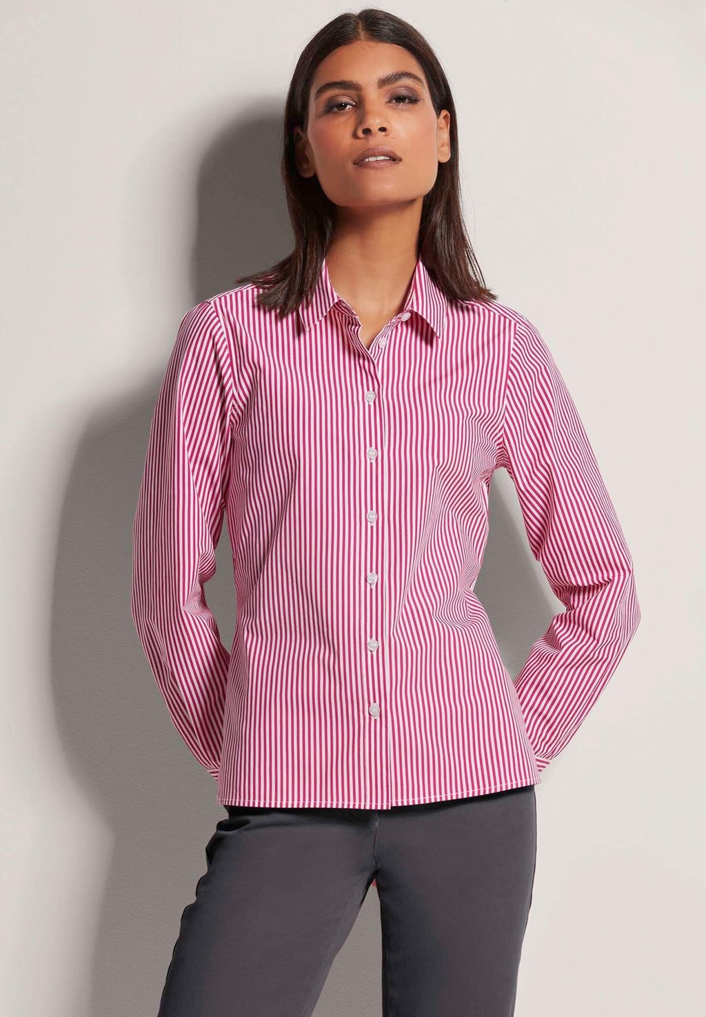 Блузка на пуговицах MADELEINE, белый
Блузка на пуговицах MADELEINE, белый