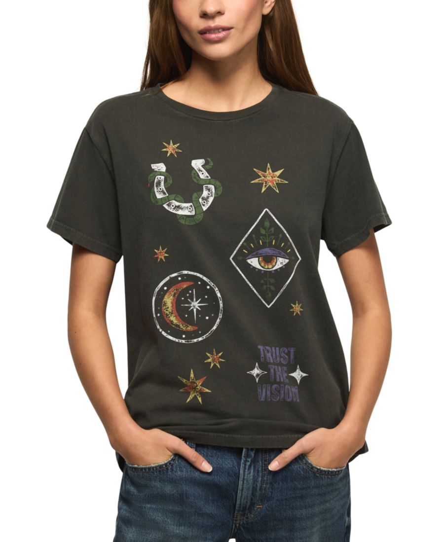 Женская футболка с графическим принтом "Доверься видению своего парня" Lucky Brand, Raven
Женская футболка с графическим принтом "Доверься видению своего парня" Lucky Brand, Raven