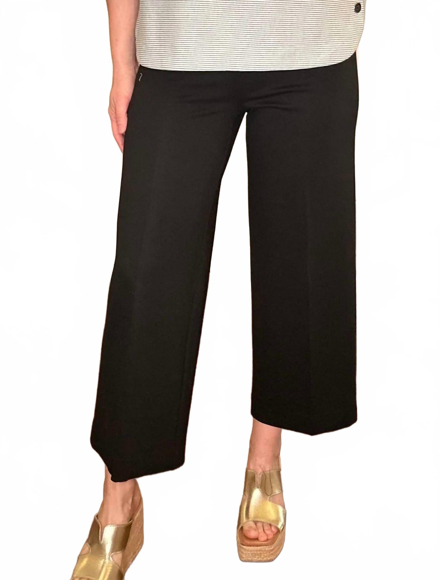 Черные укороченные брюки с широкими штанинами без пояса Slimsation By Multiples
Черные укороченные брюки с широкими штанинами без пояса Slimsation By Multiples