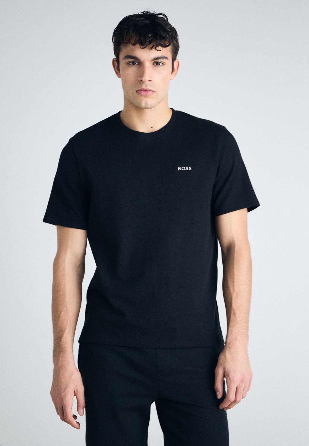 Пижамная рубашка BOSS, черный
Пижамная рубашка BOSS, черный